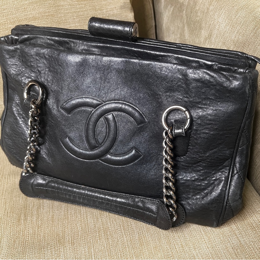 Chanel Perfect Day Tote Black Leather